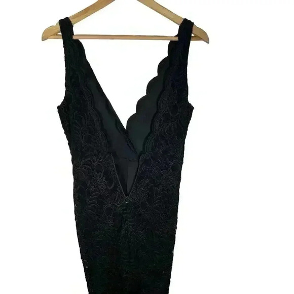 Bebe LACE V-Neck JUMPSUIT BLACK SIZE XS - Picture 12 of 16